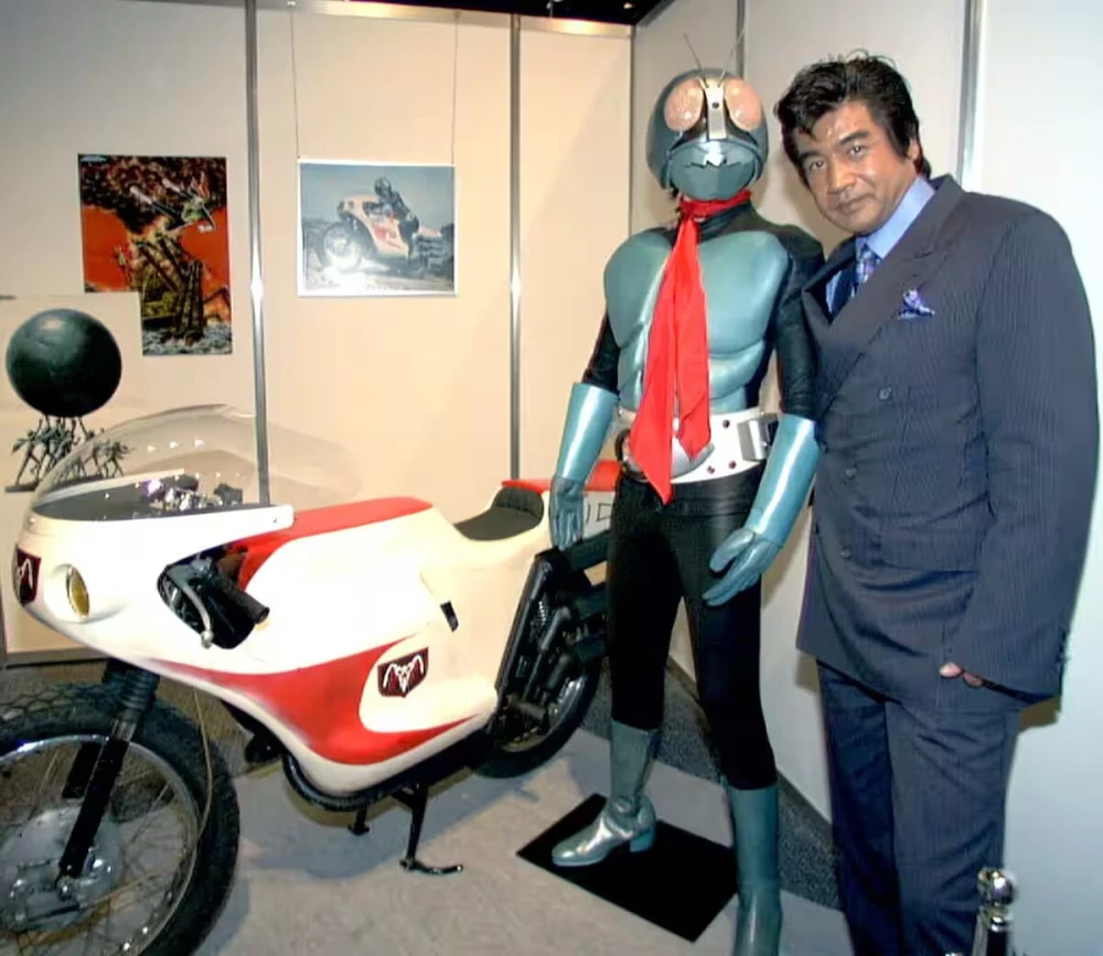 Hiroshi Fujioka Ungkap Filosofi Hidup di Balik Kamen Rider
